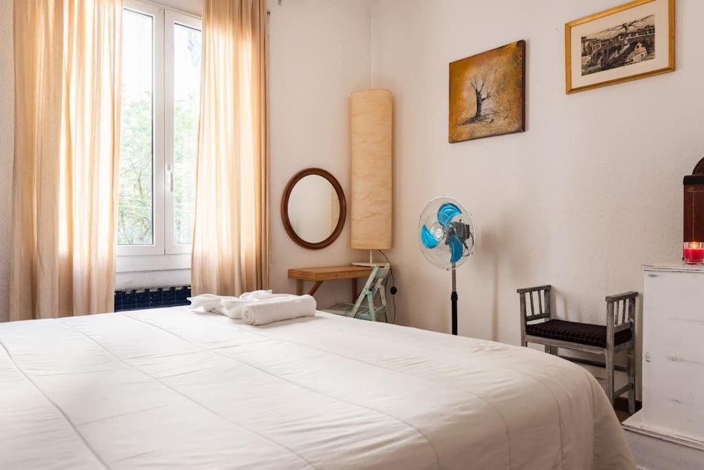 Gaudi 51 Daire Barselona Dış mekan fotoğraf